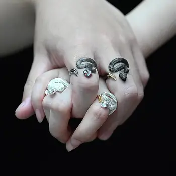 2023 Новое Винтажное кольцо в виде змеи для мужчин и женщин, Модное Изысканное кольцо в стиле панк, черное, Белое, с Гремучей Змеей, Пара, Готический Роскошный Ювелирный подарок